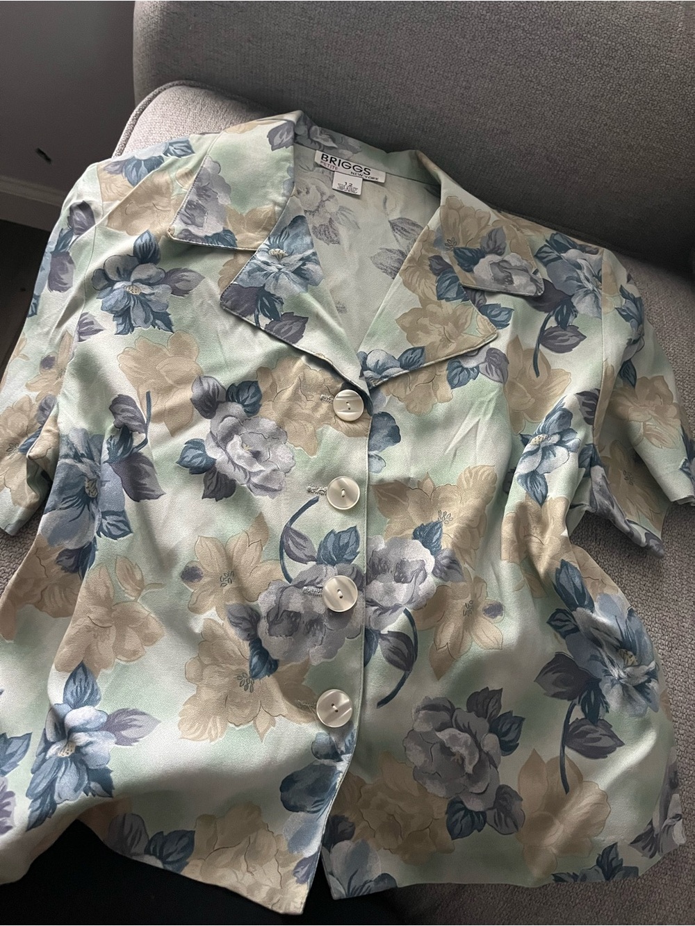 Vintage Mint Floral Button-Up Blouse with Blue and Beige Flowers